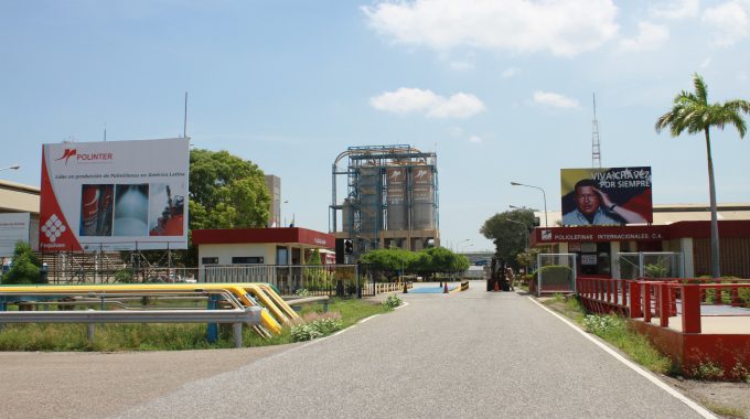 Ingenio Petroquímico “Nueva área De Almacén En La Planta De Alta Densidad”